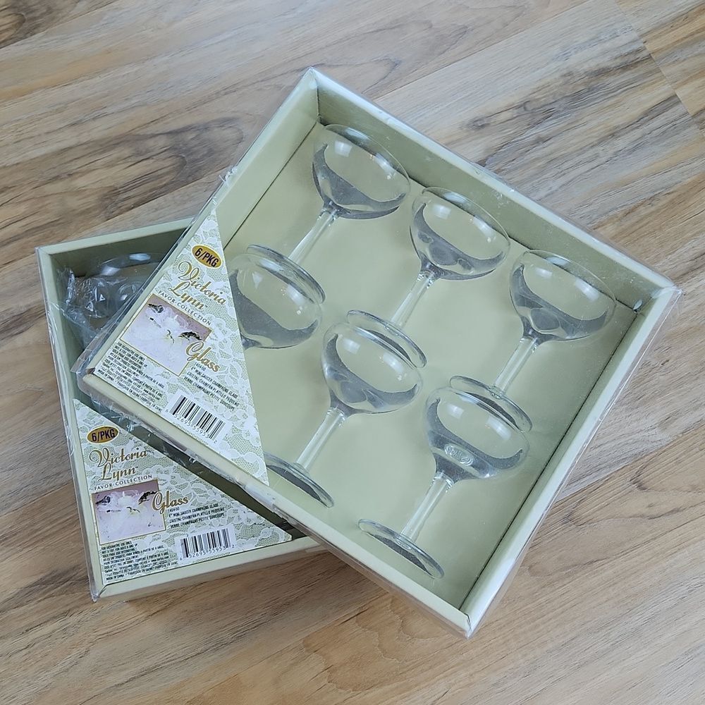💜NIB Victoria Lynn 4" Miniature Decorative Champagne Glasses Set of 12